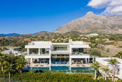 Villa in Marbella Golden Mile — 2