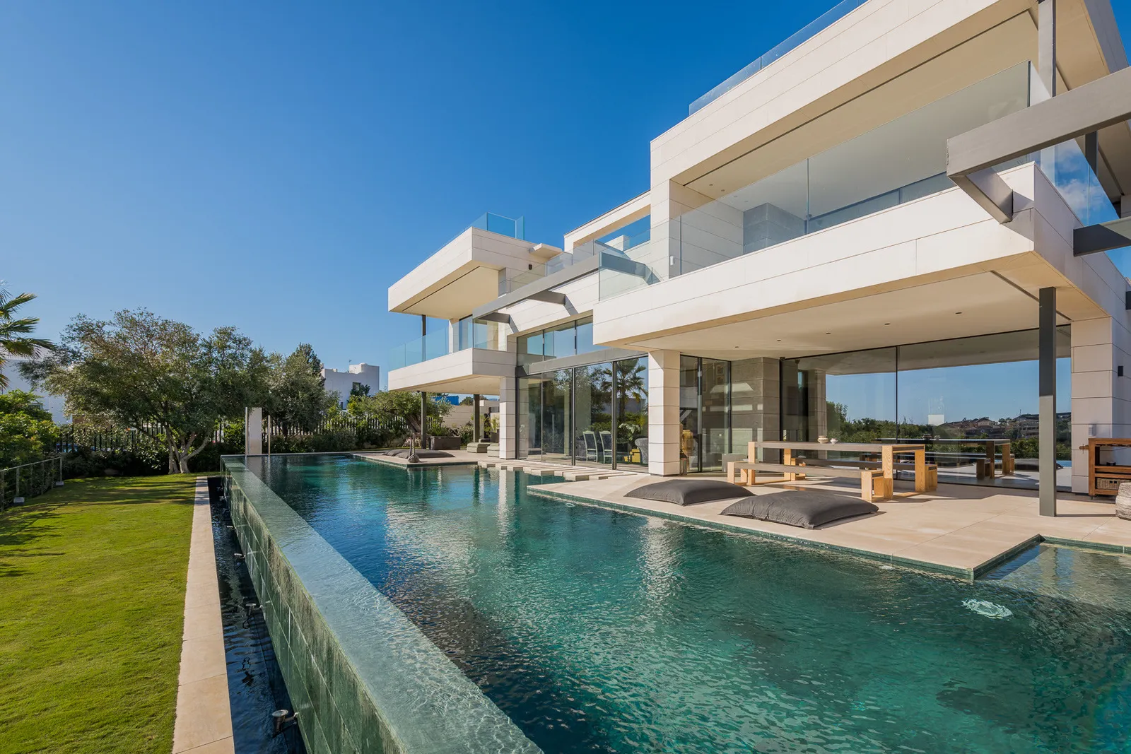 Villa in Marbella Golden Mile — 1