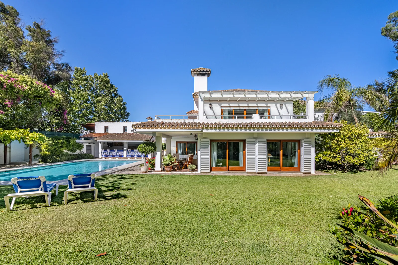 Villa in Estepona East