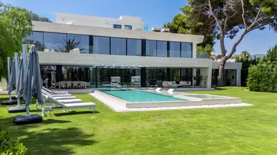 Villa in Marbella Este — 2