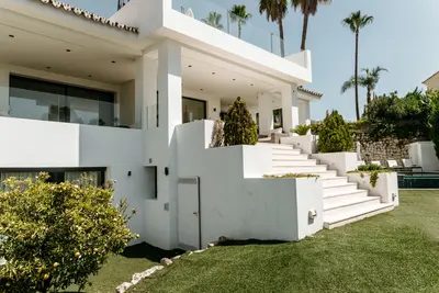 Villa in Nueva Andalucia, Marbella — 4